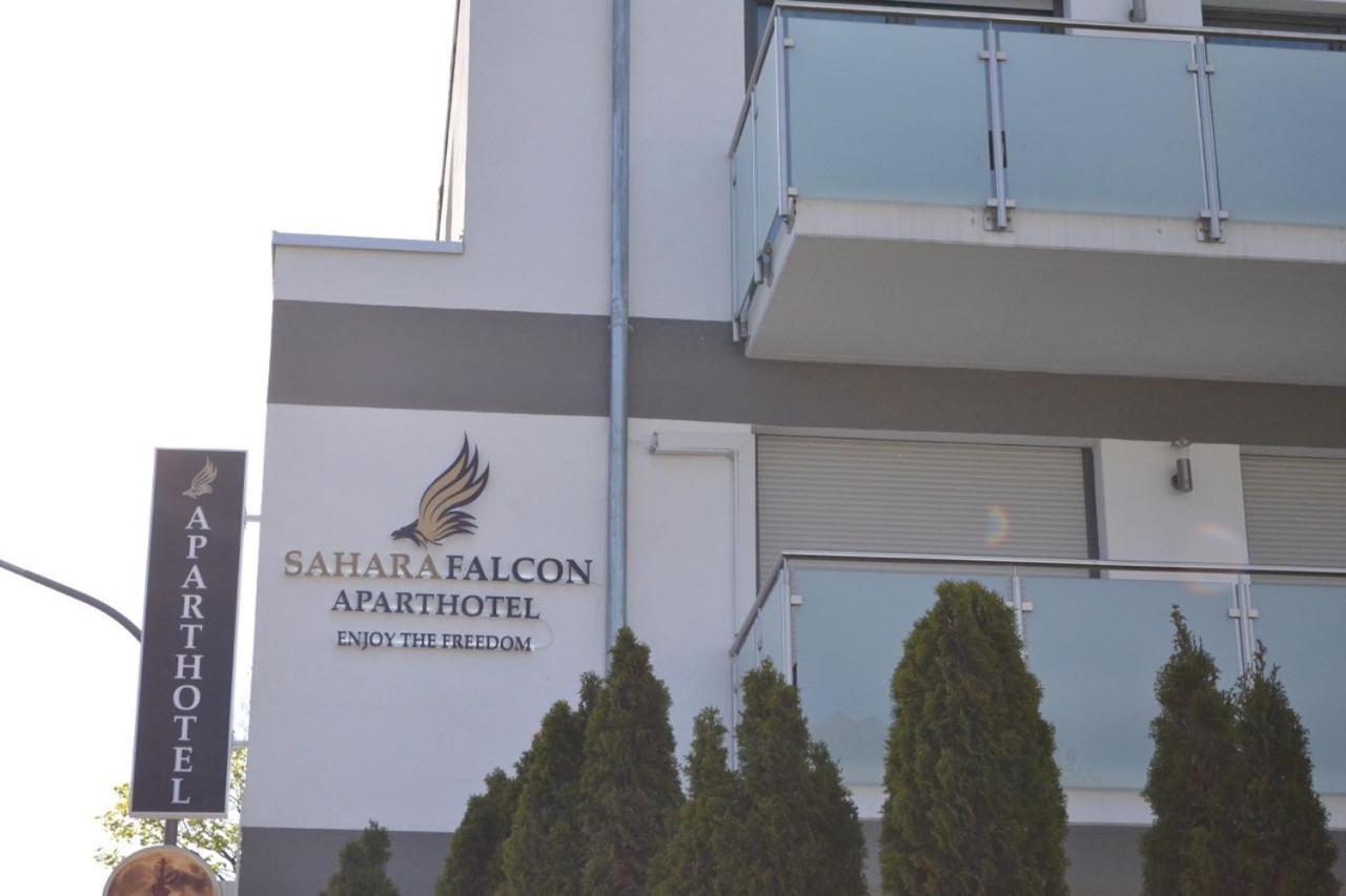 Sahara Falcon Múnich Exterior foto